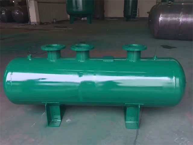 泰安泰安泰安蒸汽分气缸